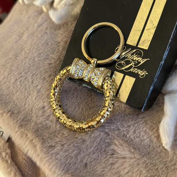 Whiting & Davis bow key ring - Picture 2 of 6